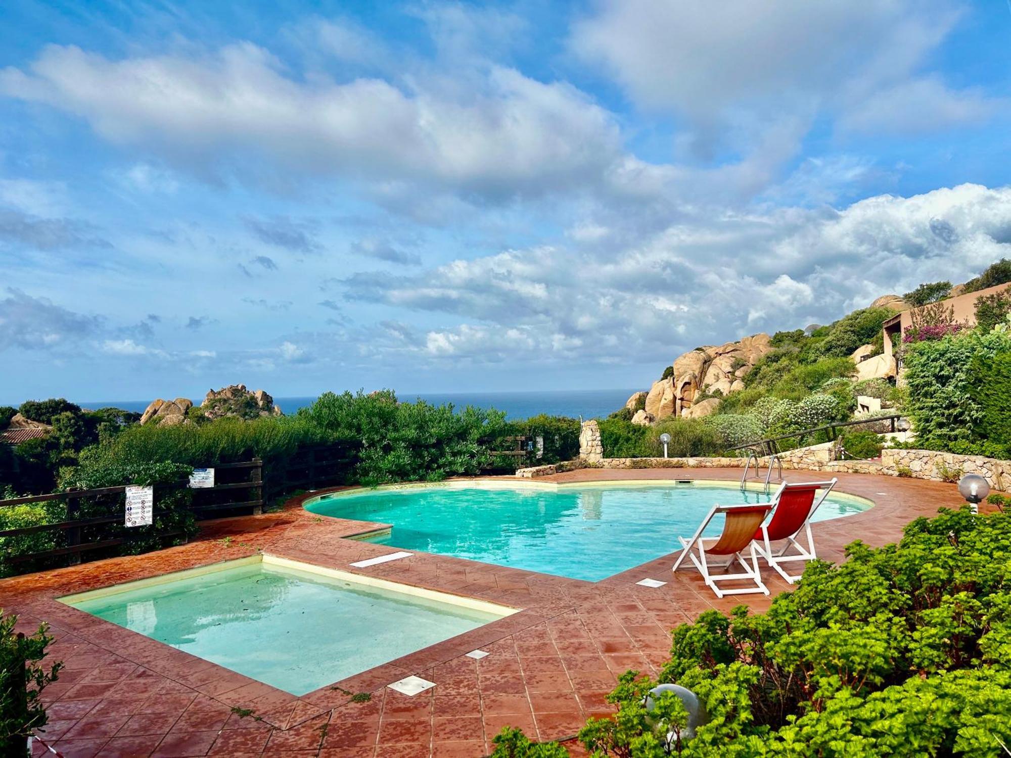 Residence With Swimming-Pool In Costa Paradiso, Apartments 6 Beds With Private Outdoor Area Exterior photo