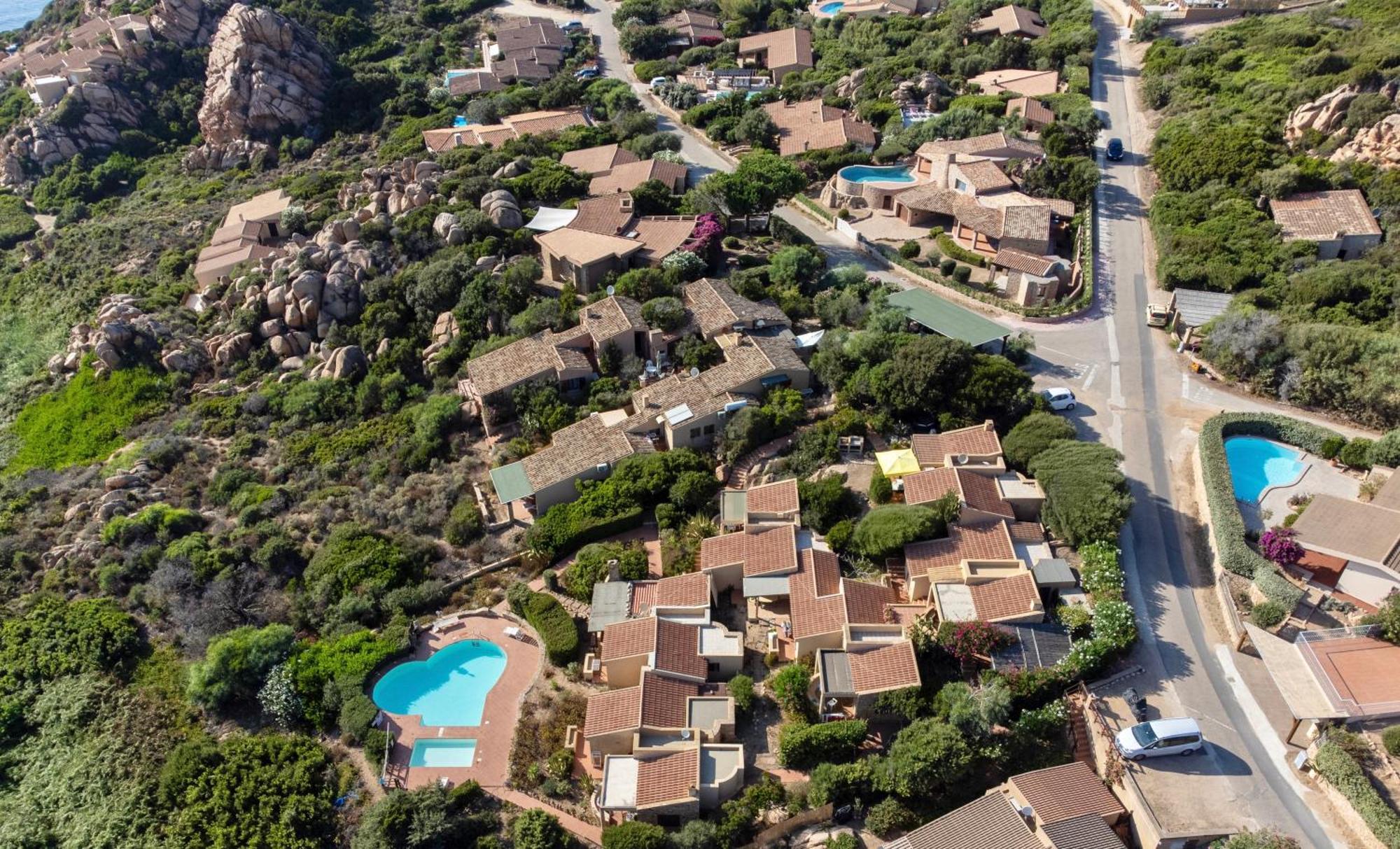 Residence With Swimming-Pool In Costa Paradiso, Apartments 6 Beds With Private Outdoor Area Exterior photo